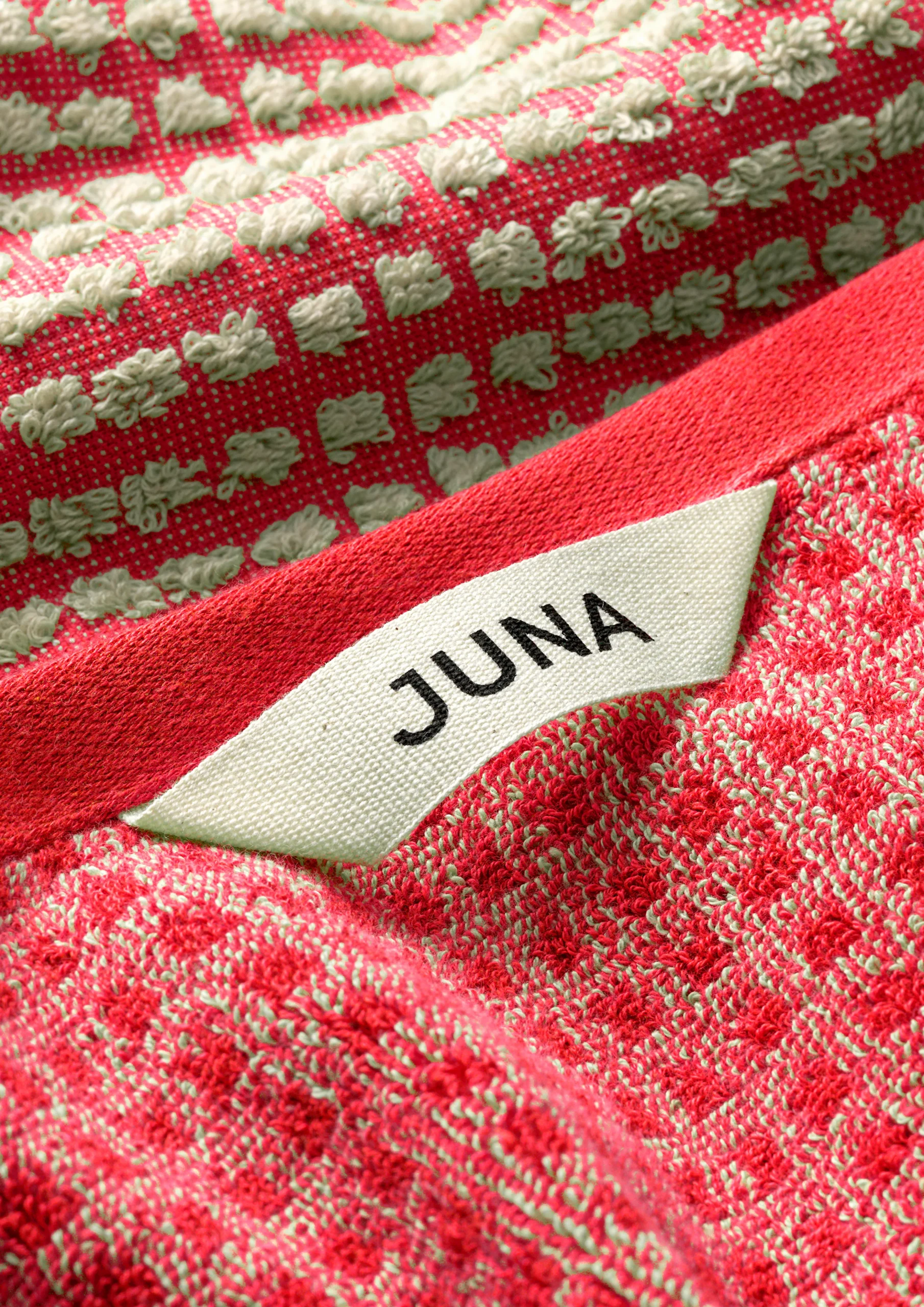 JUNA Check Håndklæde 70x140 cm rød/sand | Køb hos os