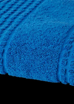 JUNA Håndklæde 50x100 cm i blå fra serien Check | Køb her