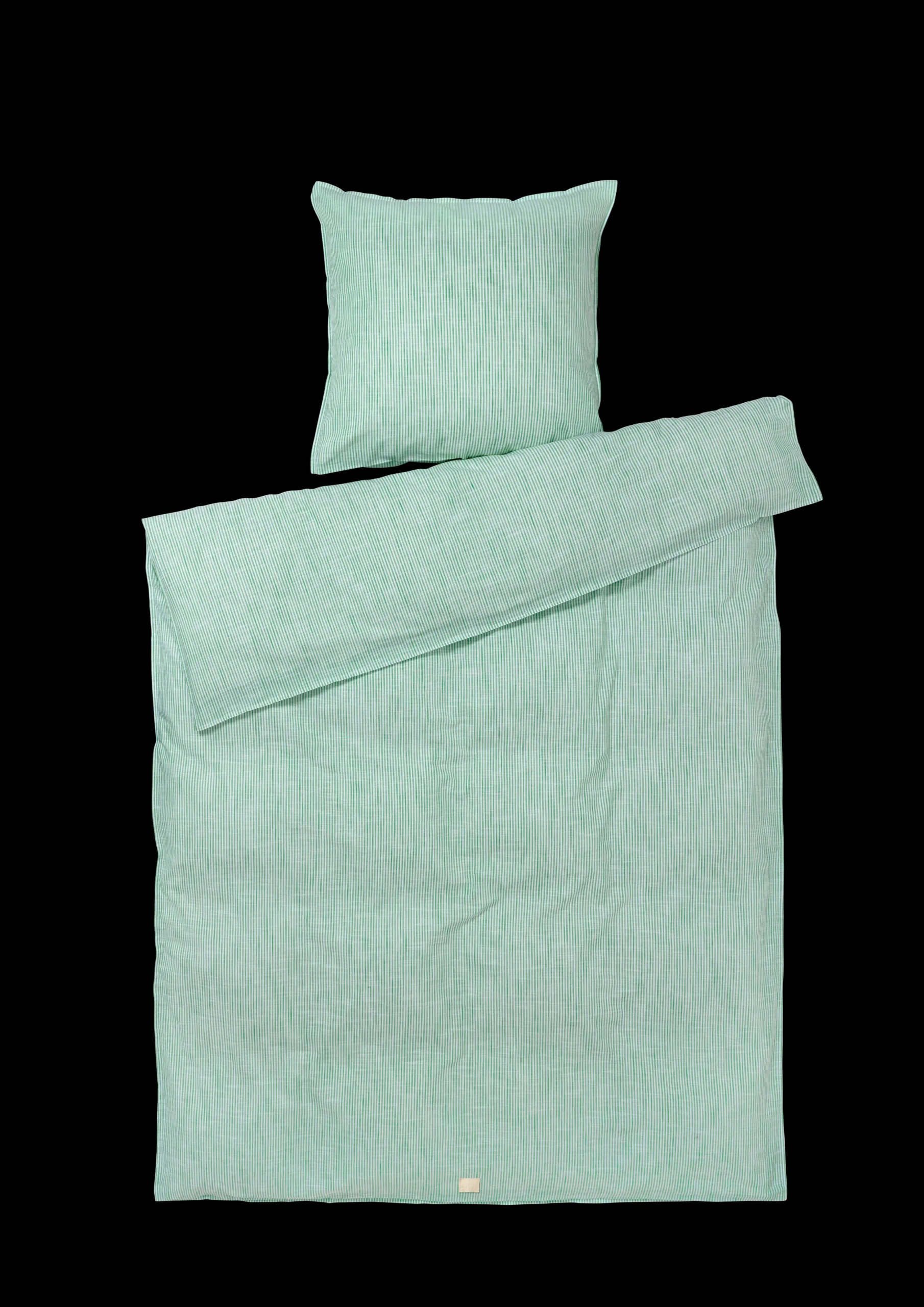 JUNA Monochrome Lines Sengetøj 150x210cm grøn/hvid | Køb her