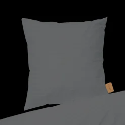 JUNA Pudebetræk 60x50 cm i grå fra serien Cube | Køb her