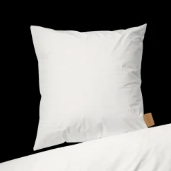 JUNA Pudebetræk 100x70 cm i hvid fra serien Cube | Køb her