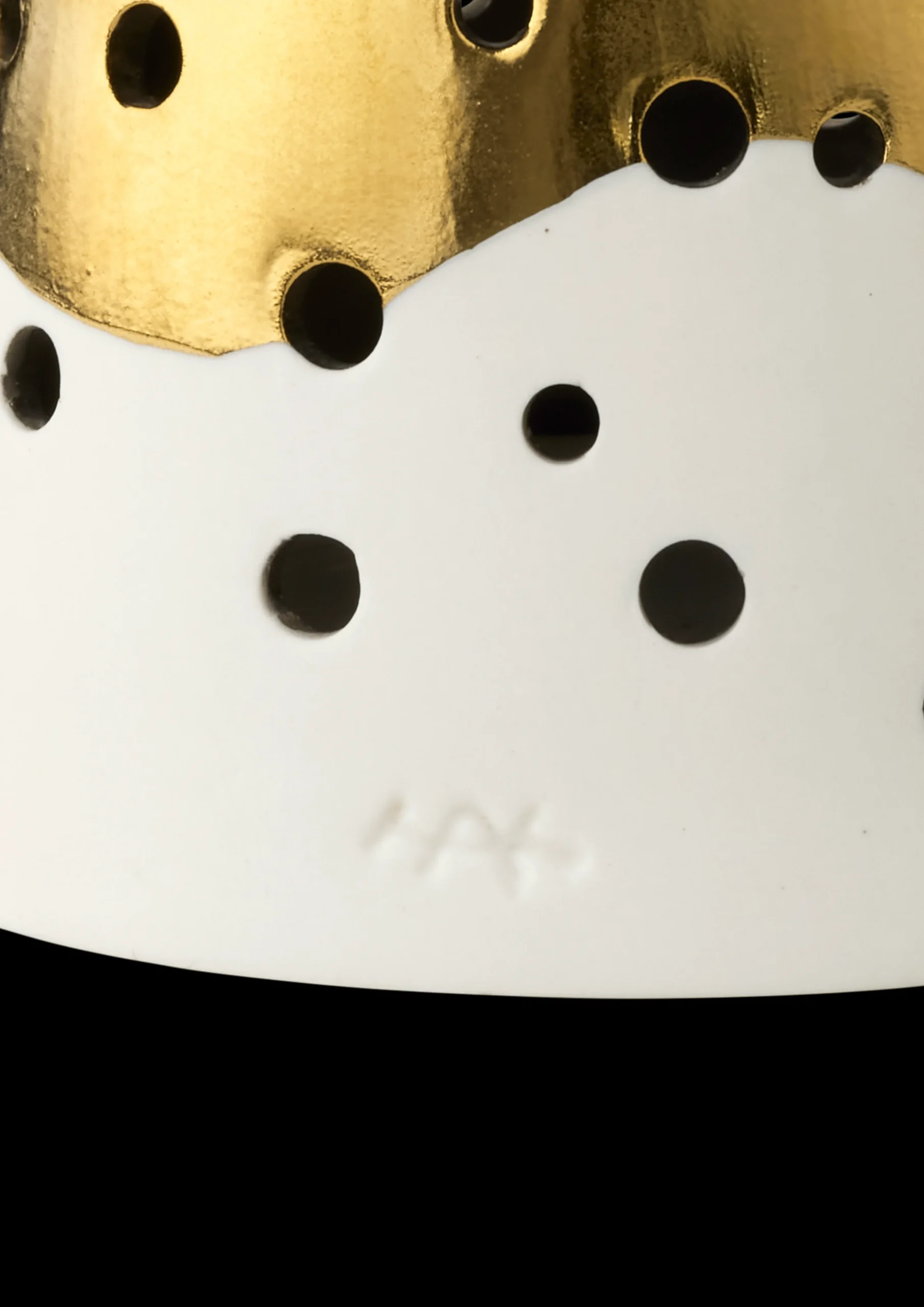 Kähler Nobili Fyrfadsstage høj H25.5 guld | Køb her