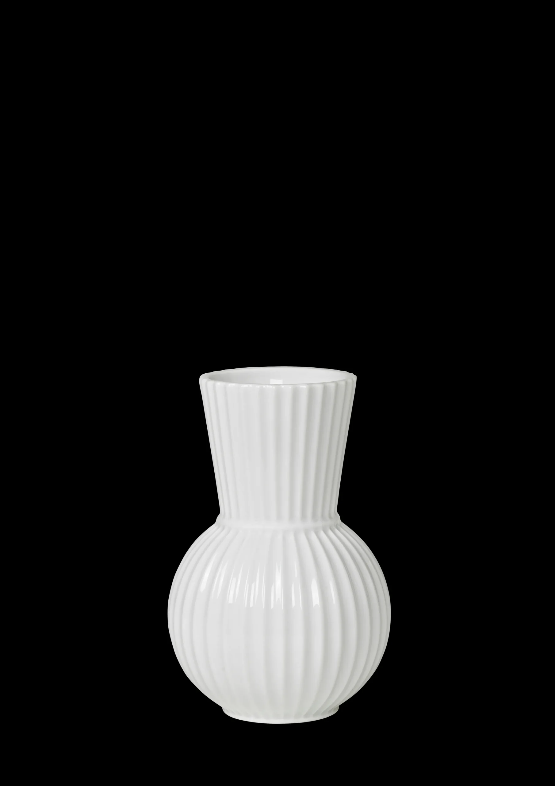 Lyngby Porcelæn Lyngby Tura Vase H18 hvid porcelæn | Køb her